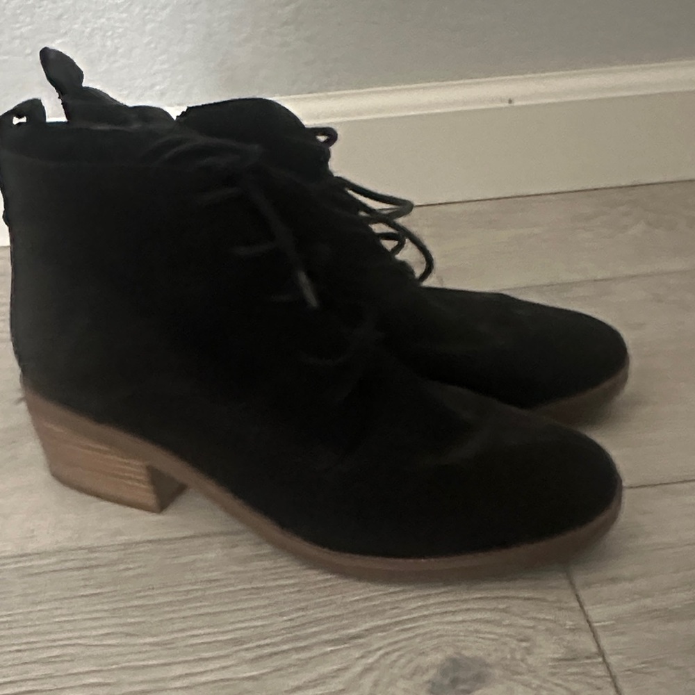 Elegant Black Lace-Up Boots for Women
